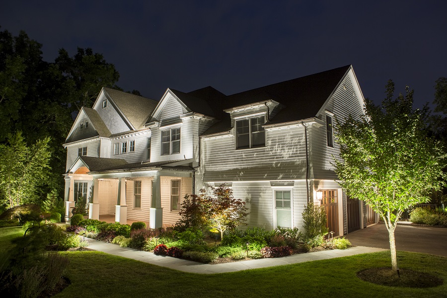 Add Luxury And Beauty To Your Home With Outdoor Lighting Control